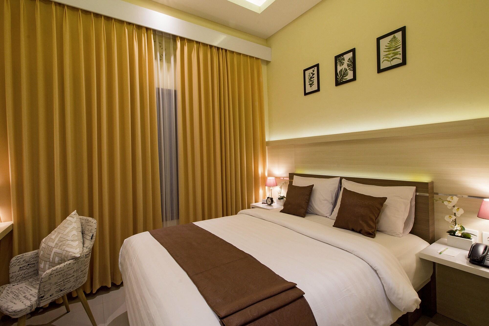 เรดดอร์ซ เนียร์ อูดายานา ยูนิเวอร์ซิตี้ จิมบารัน 2 Hotel จิมบาราน ภายนอก รูปภาพ