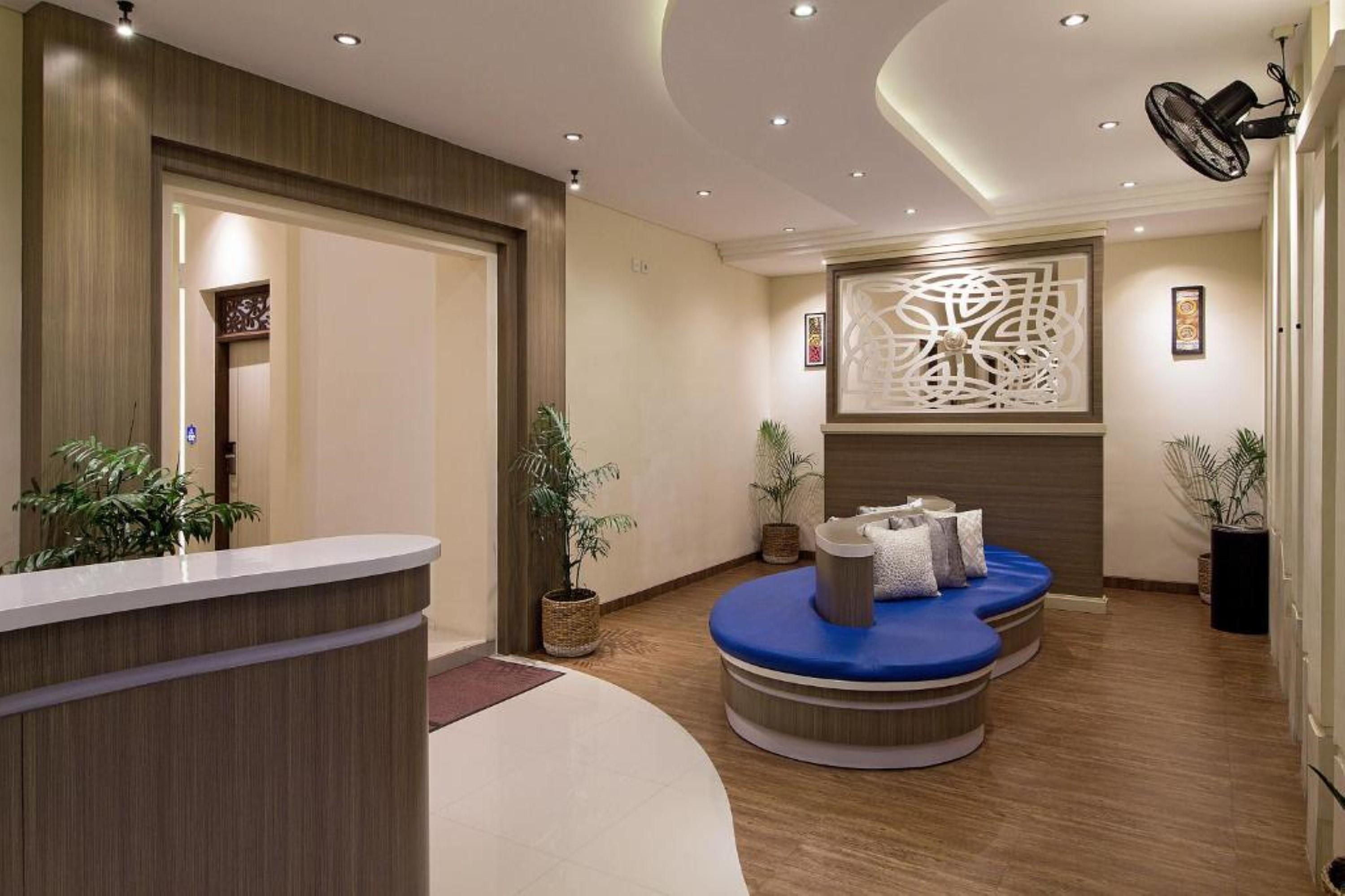 เรดดอร์ซ เนียร์ อูดายานา ยูนิเวอร์ซิตี้ จิมบารัน 2 Hotel จิมบาราน ภายนอก รูปภาพ